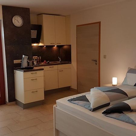 Ferienwohnung Am Betzelhuebel Ottweiler Esterno foto