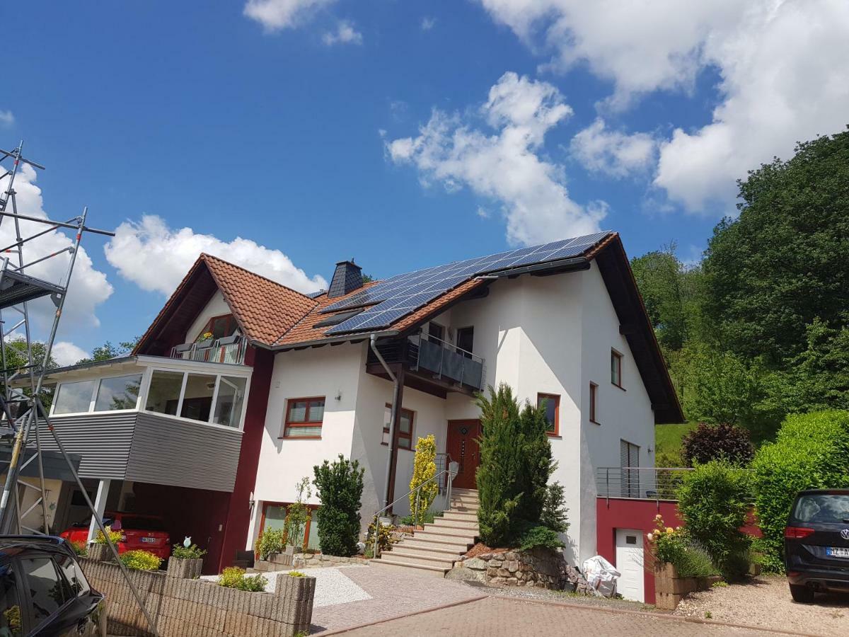 Ferienwohnung Am Betzelhuebel Ottweiler Esterno foto